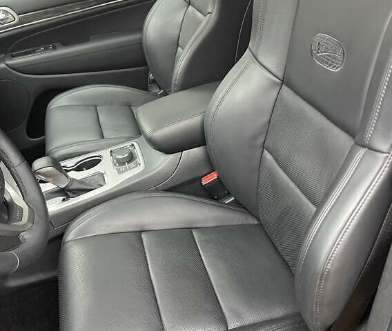 Чорний Джип Grand Cherokee, об'ємом двигуна 3 л та пробігом 100 тис. км за 29999 $, фото 74 на Automoto.ua