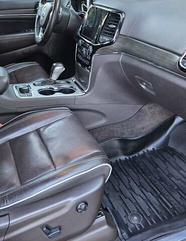 Чорний Джип Grand Cherokee, об'ємом двигуна 2.99 л та пробігом 162 тис. км за 27100 $, фото 27 на Automoto.ua