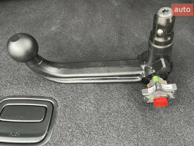 Чорний Джип Grand Cherokee, об'ємом двигуна 3 л та пробігом 100 тис. км за 29999 $, фото 247 на Automoto.ua