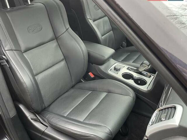 Чорний Джип Grand Cherokee, об'ємом двигуна 3 л та пробігом 100 тис. км за 29999 $, фото 166 на Automoto.ua