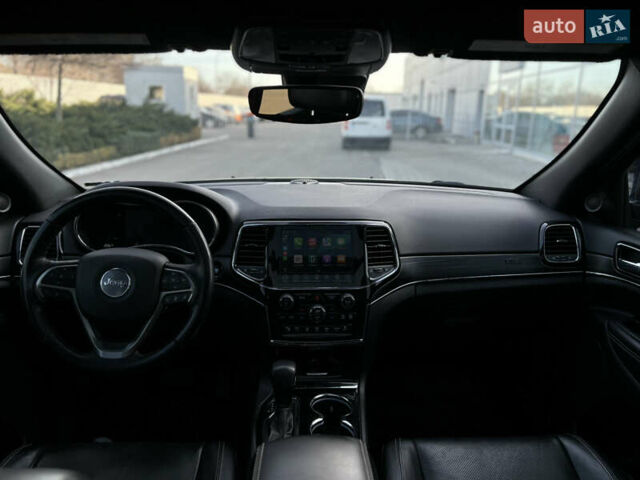 Джип Гранд Чероки 2020 в Полтаве на Automoto.ua Черный Джип Гранд Чероки, объемом двигателя 3.61 л и пробегом 73 тыс. км за 29000 $, фото 22 на Automoto.ua