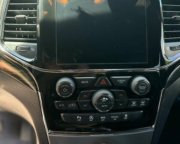 Черный Джип Гранд Чероки, объемом двигателя 3.6 л и пробегом 175 тыс. км за 25500 $, фото 13 на Automoto.ua