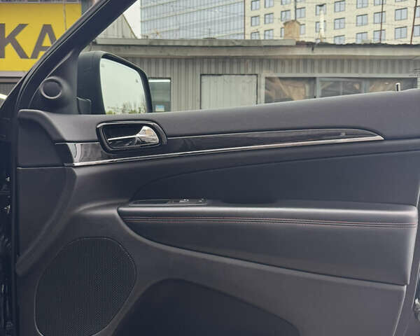 Чорний Джип Grand Cherokee, об'ємом двигуна 3.6 л та пробігом 111 тис. км за 26800 $, фото 8 на Automoto.ua