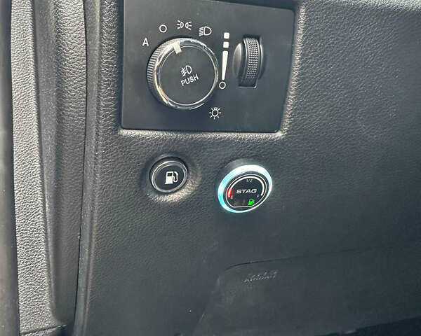 Черный Джип Гранд Чероки, объемом двигателя 3.6 л и пробегом 200 тыс. км за 26500 $, фото 14 на Automoto.ua