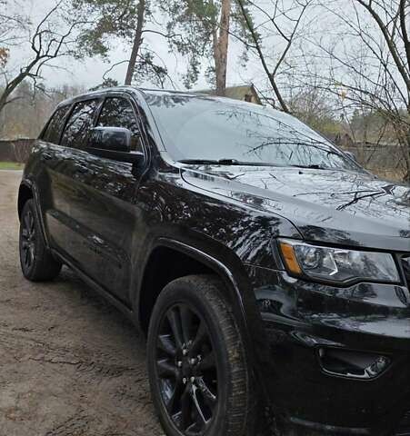 Черный Джип Гранд Чероки, объемом двигателя 3.6 л и пробегом 146 тыс. км за 27200 $, фото 5 на Automoto.ua