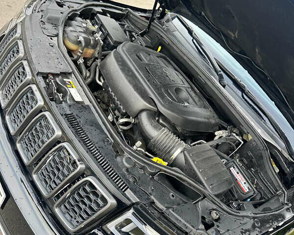 Черный Джип Гранд Чероки, объемом двигателя 3.6 л и пробегом 200 тыс. км за 26500 $, фото 9 на Automoto.ua