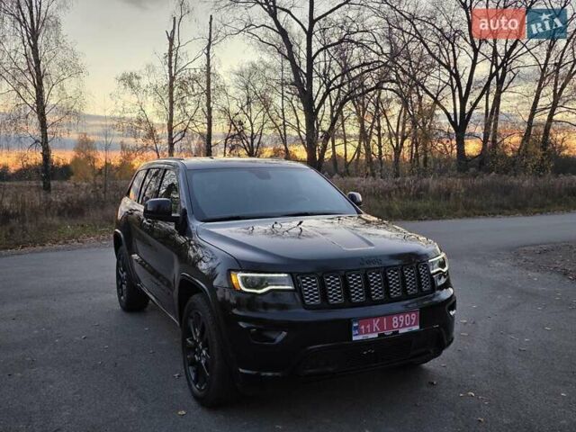 Черный Джип Гранд Чероки, объемом двигателя 3.6 л и пробегом 131 тыс. км за 26300 $, фото 2 на Automoto.ua