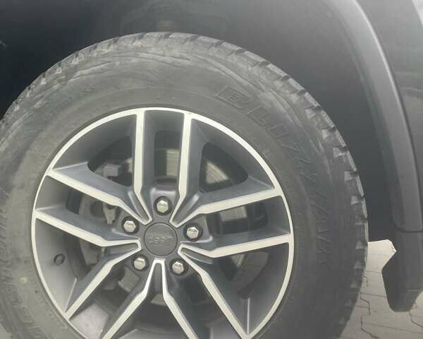 Черный Джип Гранд Чероки, объемом двигателя 3.6 л и пробегом 140 тыс. км за 26500 $, фото 8 на Automoto.ua