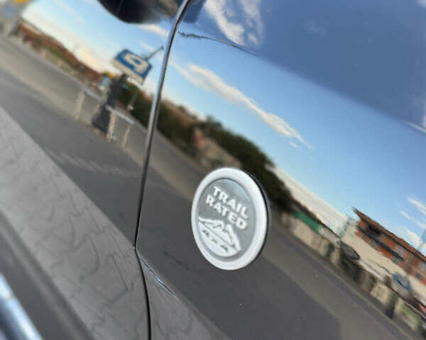 Джип Гранд Чероки 2020 в Тернополе на Automoto.ua Черный Джип Гранд Чероки, объемом двигателя 3.6 л и пробегом 40 тыс. км за 30500 $, фото 10 на Automoto.ua