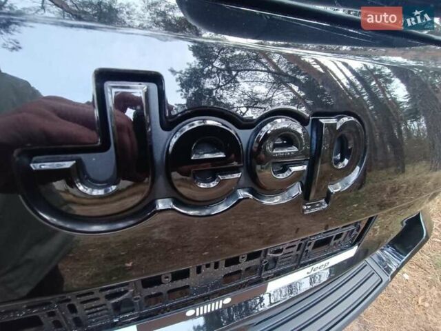 Черный Джип Гранд Чероки, объемом двигателя 3.6 л и пробегом 131 тыс. км за 24500 $, фото 42 на Automoto.ua