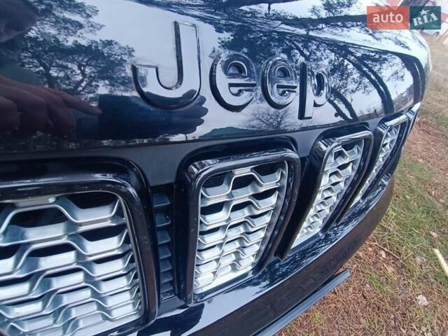 Черный Джип Гранд Чероки, объемом двигателя 3.6 л и пробегом 131 тыс. км за 24500 $, фото 41 на Automoto.ua