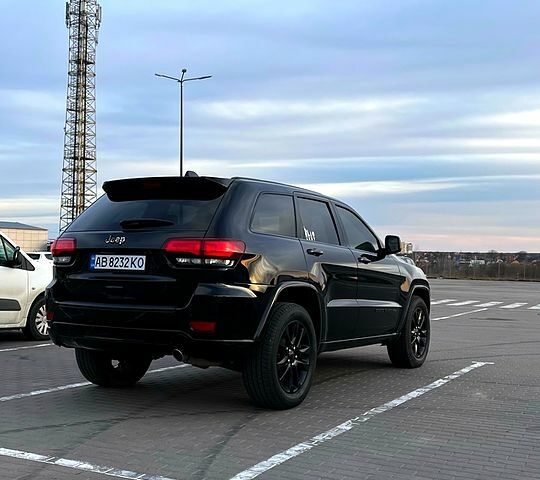 Чорний Джип Grand Cherokee, об'ємом двигуна 3.6 л та пробігом 58 тис. км за 28700 $, фото 1 на Automoto.ua