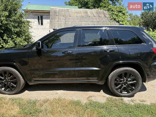 Черный Джип Гранд Чероки, объемом двигателя 3.6 л и пробегом 175 тыс. км за 25500 $, фото 2 на Automoto.ua