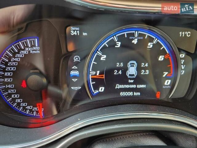 Черный Джип Гранд Чероки, объемом двигателя 6.42 л и пробегом 65 тыс. км за 71999 $, фото 8 на Automoto.ua