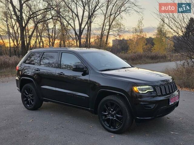 Черный Джип Гранд Чероки, объемом двигателя 3.6 л и пробегом 131 тыс. км за 26300 $, фото 9 на Automoto.ua