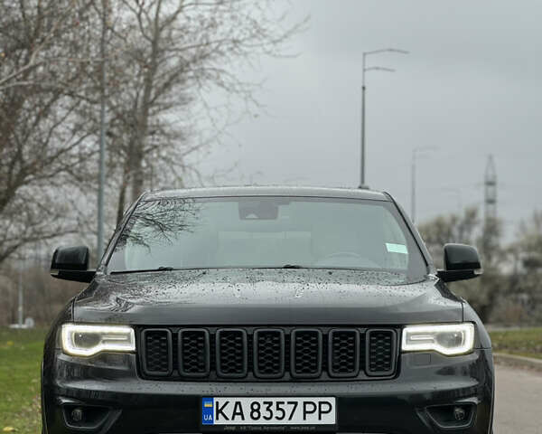 Черный Джип Гранд Чероки, объемом двигателя 2.99 л и пробегом 75 тыс. км за 36900 $, фото 1 на Automoto.ua