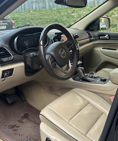 Черный Джип Гранд Чероки, объемом двигателя 2.99 л и пробегом 72 тыс. км за 38000 $, фото 7 на Automoto.ua