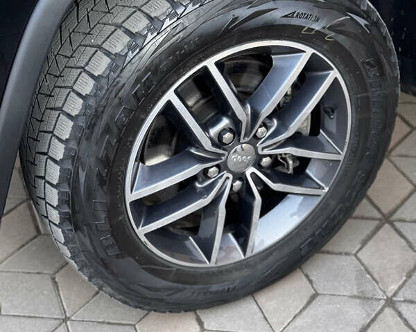 Черный Джип Гранд Чероки, объемом двигателя 3.6 л и пробегом 95 тыс. км за 25500 $, фото 40 на Automoto.ua