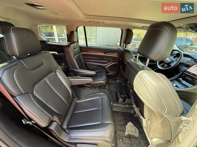Джип Гранд Чероки 2021 в Киеве на Automoto.ua Черный Джип Гранд Чероки, объемом двигателя 3.6 л и пробегом 124 тыс. км за 35900 $, фото 37 на Automoto.ua
