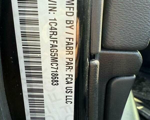 Черный Джип Гранд Чероки, объемом двигателя 3.6 л и пробегом 83 тыс. км за 5100 $, фото 9 на Automoto.ua