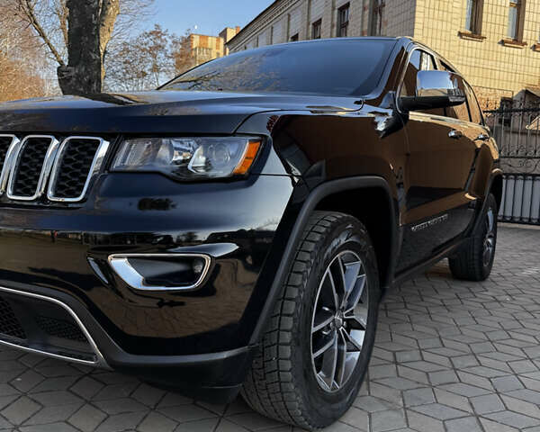 Черный Джип Гранд Чероки, объемом двигателя 3.6 л и пробегом 95 тыс. км за 25500 $, фото 2 на Automoto.ua