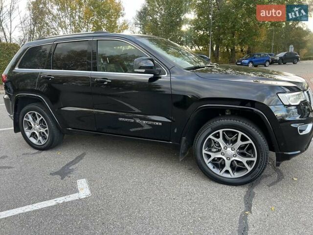 Джип Гранд Чероки 2021 в Киеве на Automoto.ua Черный Джип Гранд Чероки, объемом двигателя 2.97 л и пробегом 62 тыс. км за 41500 $, фото 12 на Automoto.ua