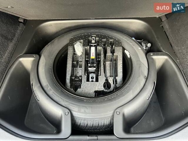 Джип Гранд Чероки 2021 в Киеве на Automoto.ua Черный Джип Гранд Чероки, объемом двигателя 2.97 л и пробегом 62 тыс. км за 41500 $, фото 28 на Automoto.ua