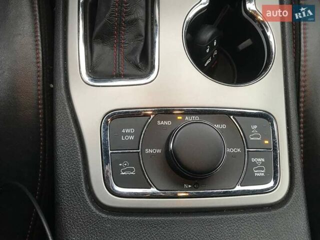 Черный Джип Гранд Чероки, объемом двигателя 3.6 л и пробегом 106 тыс. км за 25940 $, фото 22 на Automoto.ua