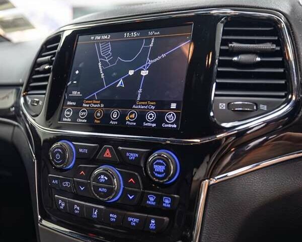 Черный Джип Гранд Чероки, объемом двигателя 2.99 л и пробегом 89 тыс. км за 40000 $, фото 2 на Automoto.ua