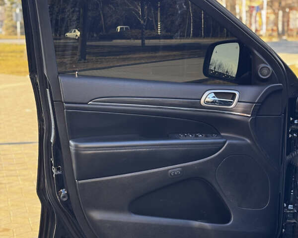 Черный Джип Гранд Чероки, объемом двигателя 3.6 л и пробегом 95 тыс. км за 25500 $, фото 29 на Automoto.ua