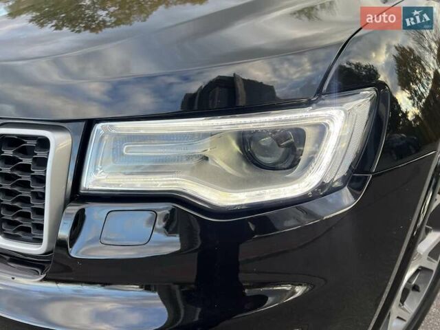 Джип Гранд Чероки 2021 в Киеве на Automoto.ua Черный Джип Гранд Чероки, объемом двигателя 2.97 л и пробегом 62 тыс. км за 41500 $, фото 2 на Automoto.ua