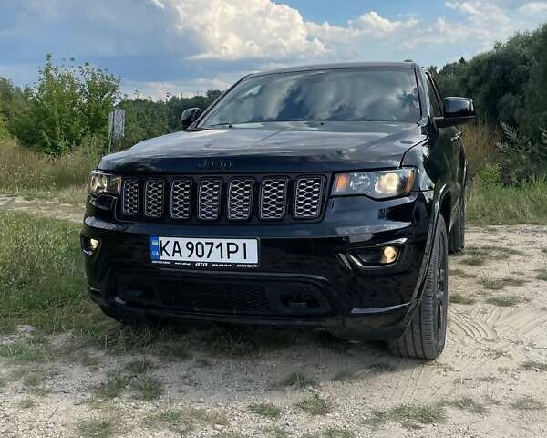Черный Джип Гранд Чероки, объемом двигателя 3.6 л и пробегом 27 тыс. км за 27000 $, фото 30 на Automoto.ua