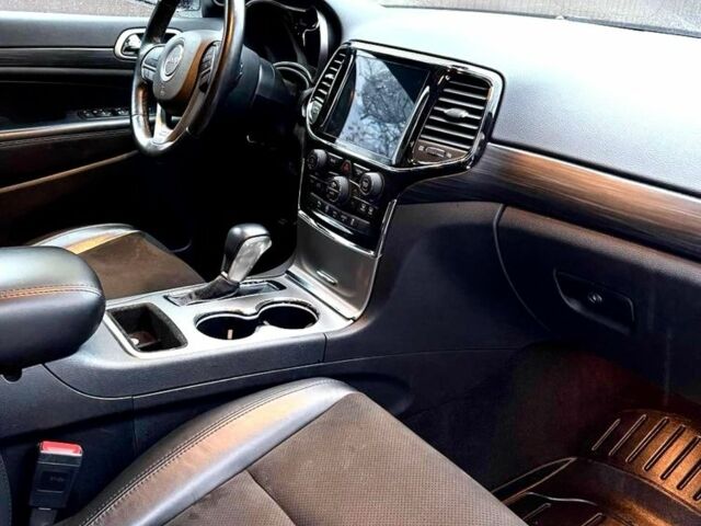 Чорний Джип Grand Cherokee, об'ємом двигуна 3.6 л та пробігом 109 тис. км за 27500 $, фото 2 на Automoto.ua