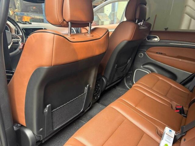 Черный Джип Гранд Чероки, объемом двигателя 3.6 л и пробегом 62 тыс. км за 22600 $, фото 4 на Automoto.ua