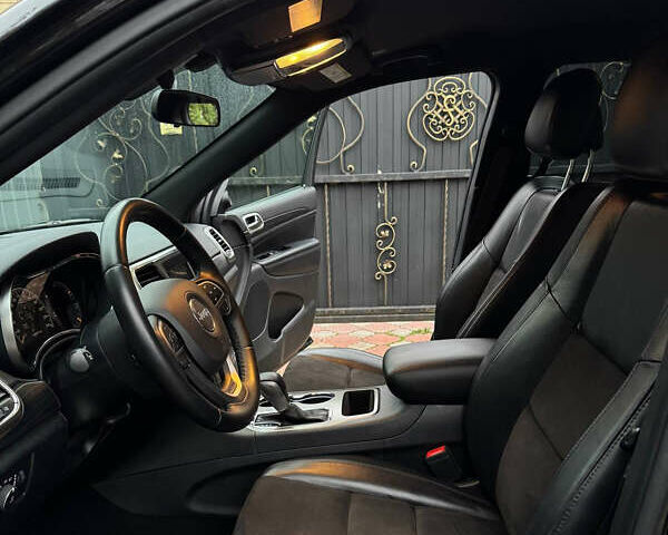 Джип Гранд Чероки 2021 в Киеве на Automoto.ua Черный Джип Гранд Чероки, объемом двигателя 3.6 л и пробегом 80 тыс. км за 21900 $, фото 56 на Automoto.ua