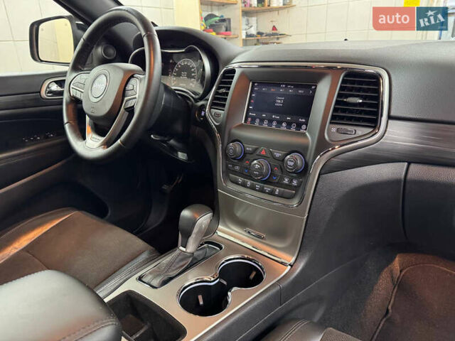 Джип Гранд Чероки 2021 в Киеве на Automoto.ua Черный Джип Гранд Чероки, объемом двигателя 3.6 л и пробегом 80 тыс. км за 21900 $, фото 24 на Automoto.ua