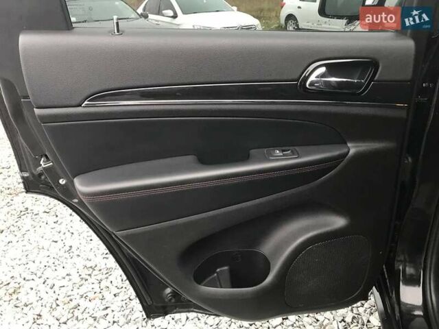 Черный Джип Гранд Чероки, объемом двигателя 3.6 л и пробегом 106 тыс. км за 25940 $, фото 18 на Automoto.ua