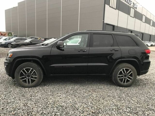 Черный Джип Гранд Чероки, объемом двигателя 3.6 л и пробегом 106 тыс. км за 25990 $, фото 3 на Automoto.ua