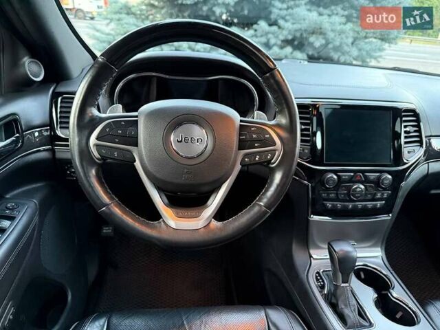 Джип Гранд Чероки 2021 в Ужгороде на Automoto.ua Черный Джип Гранд Чероки, объемом двигателя 2.99 л и пробегом 57 тыс. км за 52000 $, фото 6 на Automoto.ua