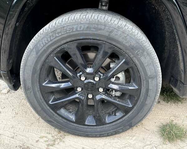 Джип Гранд Чероки 2021 в Киеве на Automoto.ua Черный Джип Гранд Чероки, объемом двигателя 3.6 л и пробегом 27 тыс. км за 26200 $, фото 34 на Automoto.ua