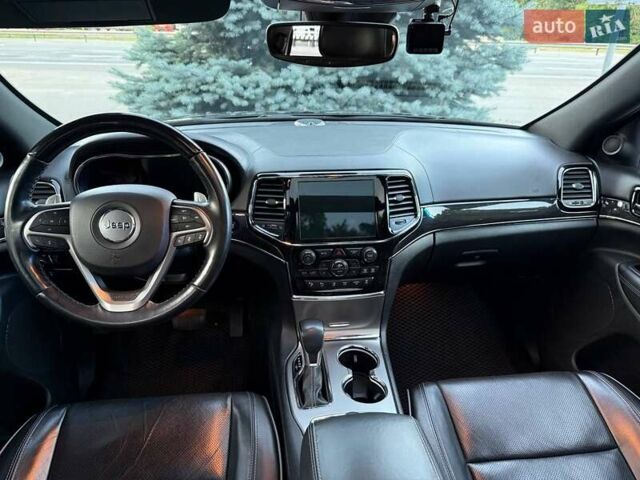 Джип Гранд Чероки 2021 в Ужгороде на Automoto.ua Черный Джип Гранд Чероки, объемом двигателя 2.99 л и пробегом 57 тыс. км за 52000 $, фото 5 на Automoto.ua