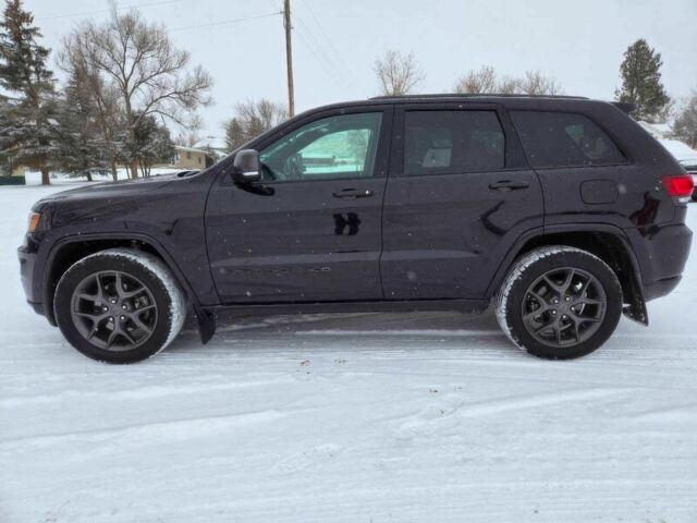 Черный Джип Гранд Чероки, объемом двигателя 3.6 л и пробегом 25 тыс. км за 10000 $, фото 3 на Automoto.ua