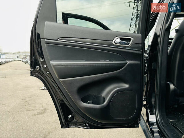 Черный Джип Гранд Чероки, объемом двигателя 3.6 л и пробегом 109 тыс. км за 27500 $, фото 17 на Automoto.ua