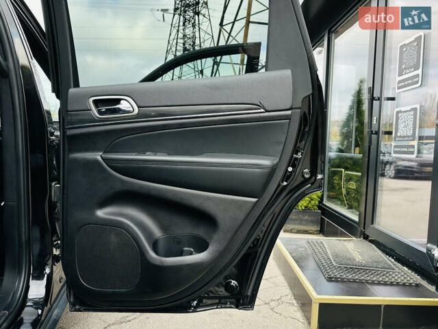 Черный Джип Гранд Чероки, объемом двигателя 3.6 л и пробегом 109 тыс. км за 27500 $, фото 22 на Automoto.ua