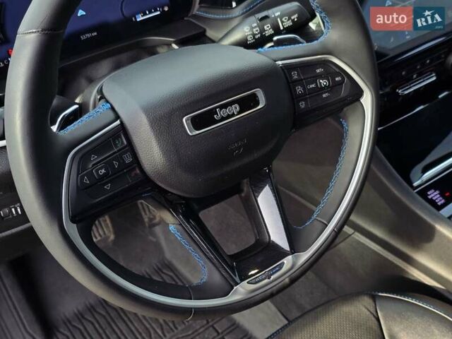 Черный Джип Гранд Чероки, объемом двигателя 2 л и пробегом 53 тыс. км за 59000 $, фото 48 на Automoto.ua