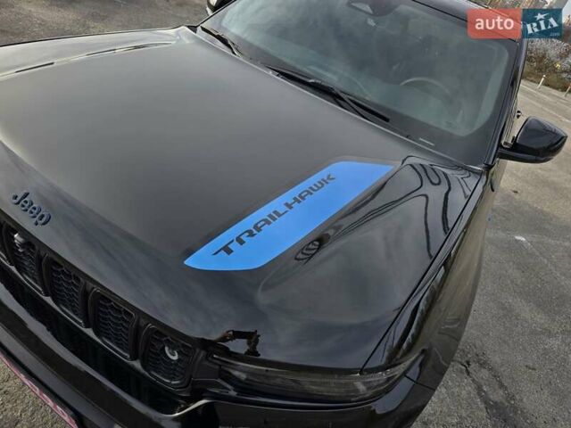 Черный Джип Гранд Чероки, объемом двигателя 2 л и пробегом 53 тыс. км за 59000 $, фото 15 на Automoto.ua