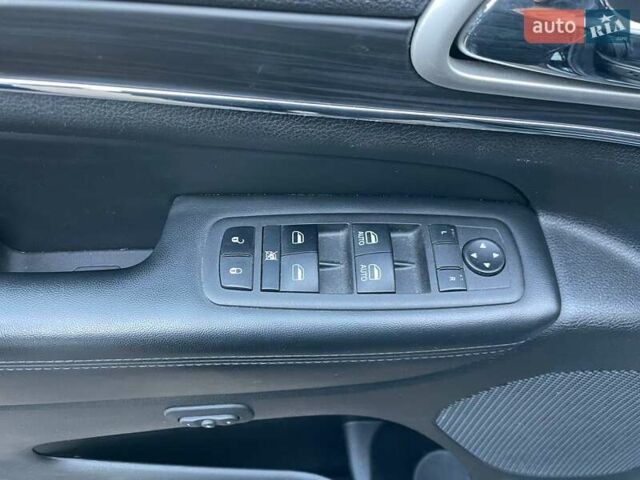 Черный Джип Гранд Чероки, объемом двигателя 3.6 л и пробегом 100 тыс. км за 23500 $, фото 8 на Automoto.ua