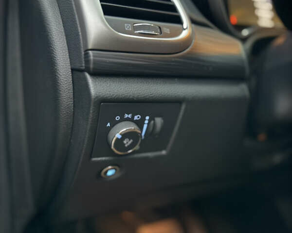 Черный Джип Гранд Чероки, объемом двигателя 3.6 л и пробегом 103 тыс. км за 25300 $, фото 23 на Automoto.ua