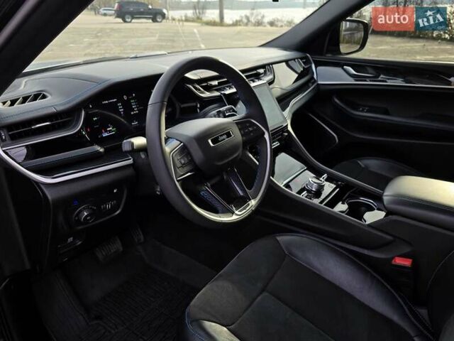 Черный Джип Гранд Чероки, объемом двигателя 2 л и пробегом 53 тыс. км за 59000 $, фото 44 на Automoto.ua