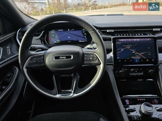 Черный Джип Гранд Чероки, объемом двигателя 2 л и пробегом 53 тыс. км за 59000 $, фото 50 на Automoto.ua